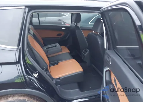 2019 Volkswagen Tiguan 2.0T Se/2.0T Sel/2.0T Sel R-Line/2.0T Sel R-Line Black z USA, uszkodzony, nr VIN 3VV3B7AX9KM126807